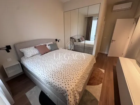 Izdavanje, trosoban stan, 83m², Savski Venac, Beograd - image 8