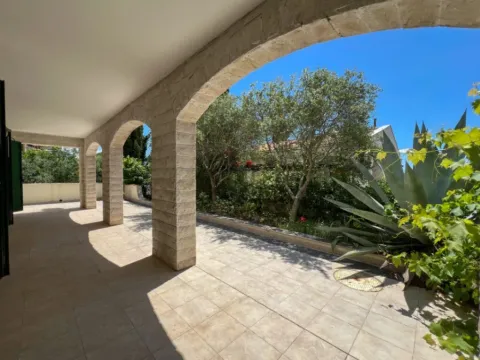 Sale, two bedroom apartment, 169m², Savina, Herceg Novi - image 4