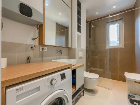 Sale, one bedroom apartment, 43m², Bečići, Budva - image 8