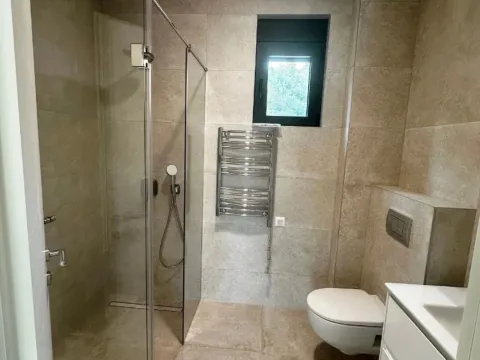 Sale, two bedroom apartment, 72m², Dobrota, Kotor - image 8