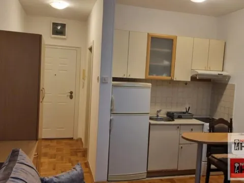 Izdavanje, garsonjera, 24m², Grbavica, Novi Sad Sve Podlokacije - image 6