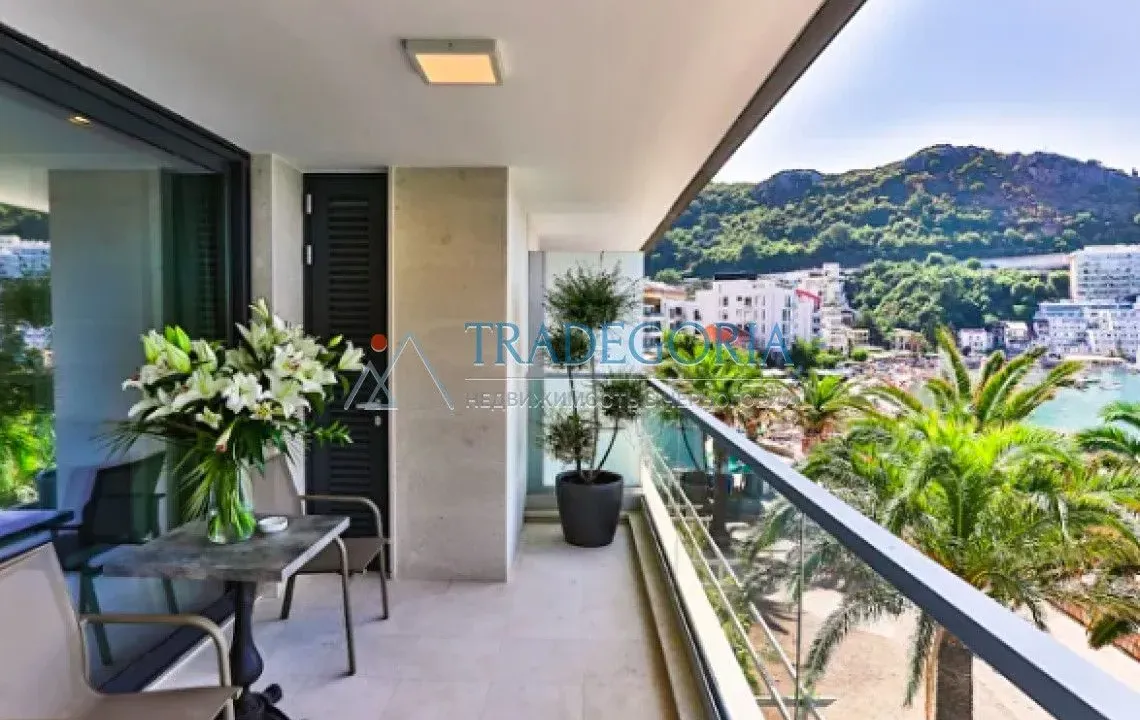 Prodaja, dvosoban stan, 107m², Rafailovići, Budva
