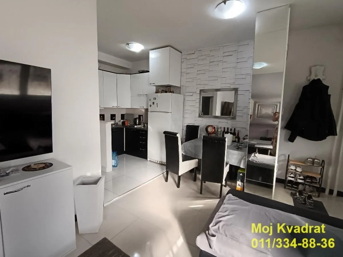 Sale, three bedroom apartment, 98m², Novi Beograd Blok 62, Novi Beograd Sve Podlokacije