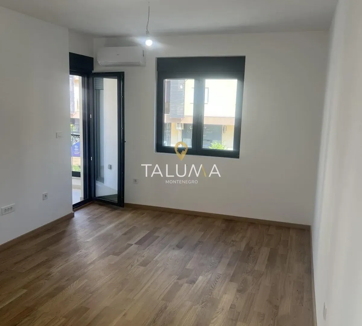 Izdavanje, dvosoban stan, 53m², City Kvart, Podgorica