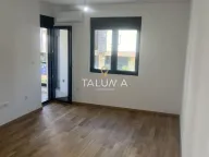 Izdavanje, dvosoban stan, 53m², City Kvart, Podgorica - image 1