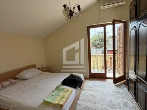 Prodaja, kuća, 187m², Zlatica, Podgorica - image 13