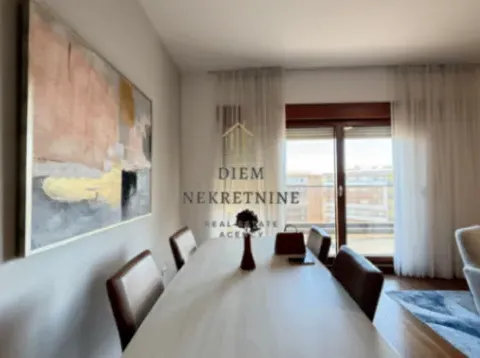 Izdavanje, četvorosoban stan, 127m², Master Kvart, Podgorica - image 13