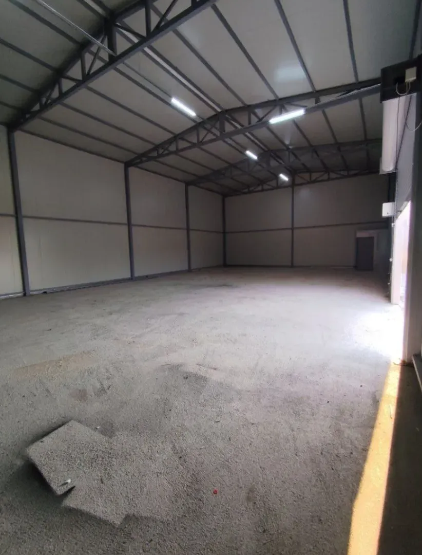 Rent, office space, 250m², Tuzi, Podgorica