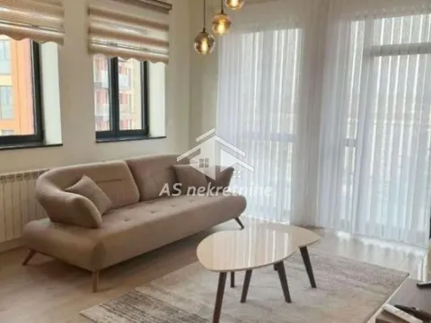 Izdavanje, četvorosoban stan, 110m², Savski Venac, Beograd - image 2