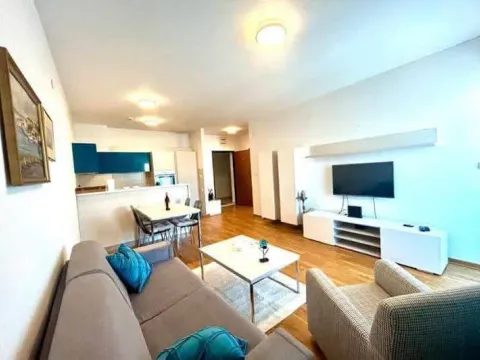 Prodaja, jednosoban stan, 51m², City Kvart, Podgorica - image 7