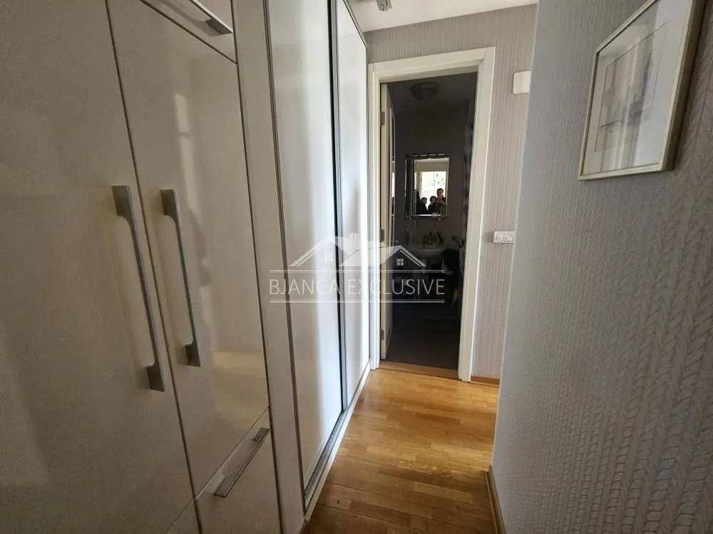 Sale, two bedroom apartment, 68m², Belvil, Beograd