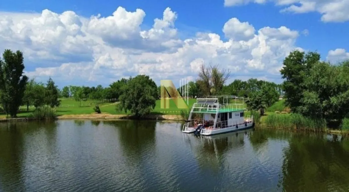 Prodaja, kuća, 230m², Srbobran, Novi Sad