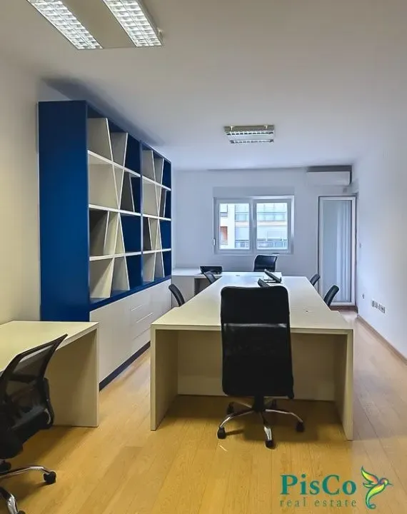 Rent, office space, 75m², City Kvart, Podgorica