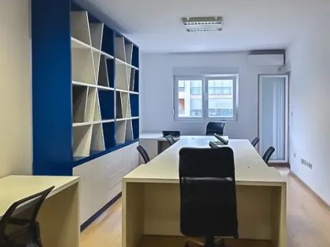 Izdavanje, poslovni prostor, 75m2, City Kvart, Podgorica Izdavanje, poslovni prostor, 75m2, City Kvart, Podgorica