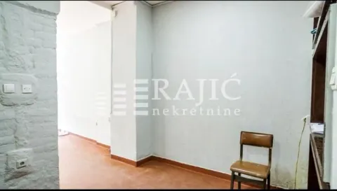 Rent, office space, 115m², Savski Venac, Beograd - image 2
