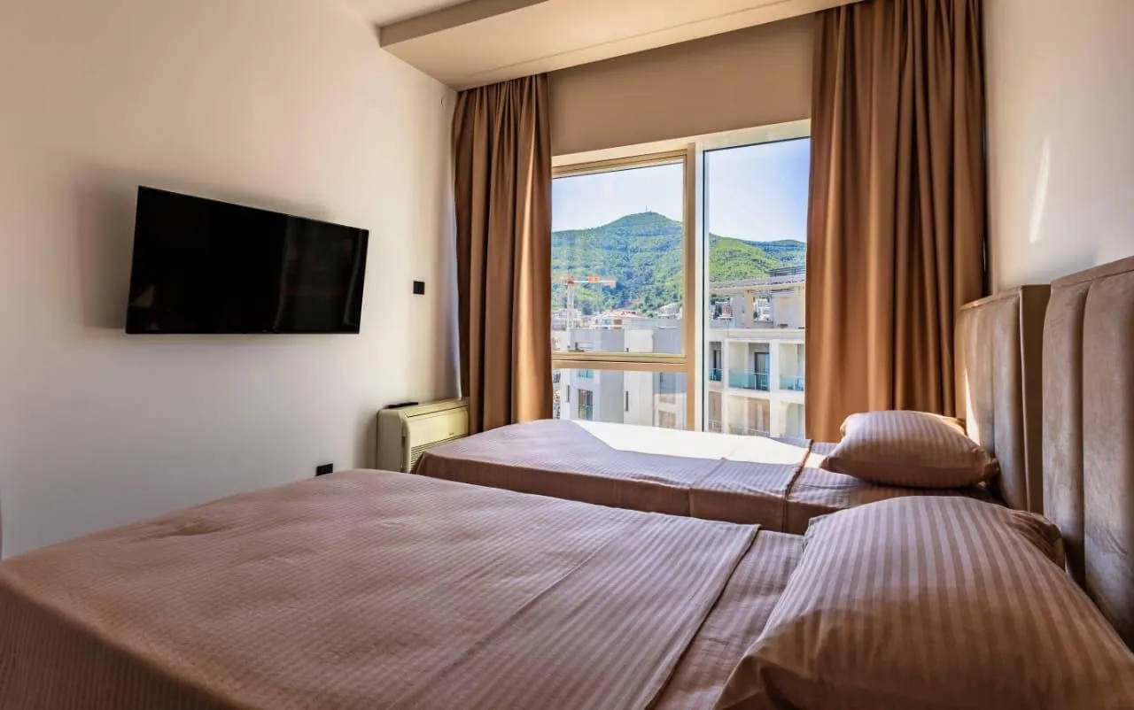 Sale, two bedroom apartment, 85m², Tre Canne, Budva