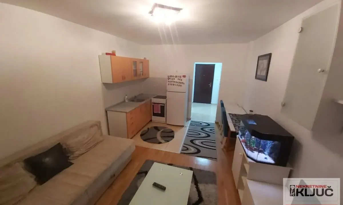 Rent, studio apartment, 26m², Novo naselje, Novi Sad