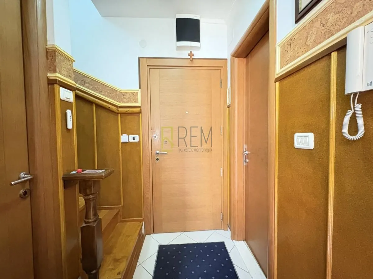 Prodaja, dvosoban stan, 64m², Pobrežje, Podgorica