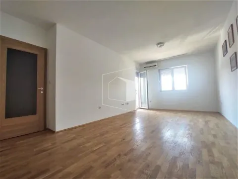 Rent, one bedroom apartment, 50m², Stari Aerodrom, Podgorica - image 2