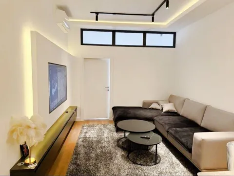 Izdavanje, dvosoban stan, 78m2, Soho City, Bar