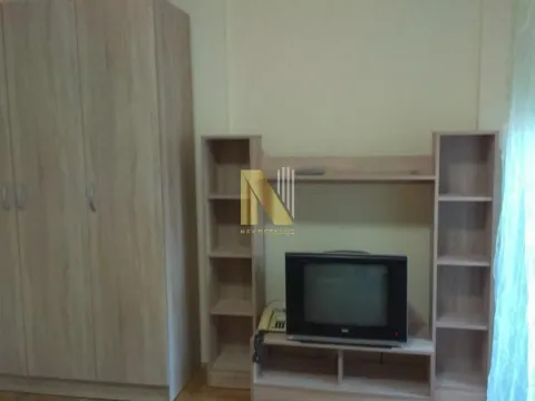Izdavanje, garsonjera, 24m², Novi Sad, Srbija - image 3