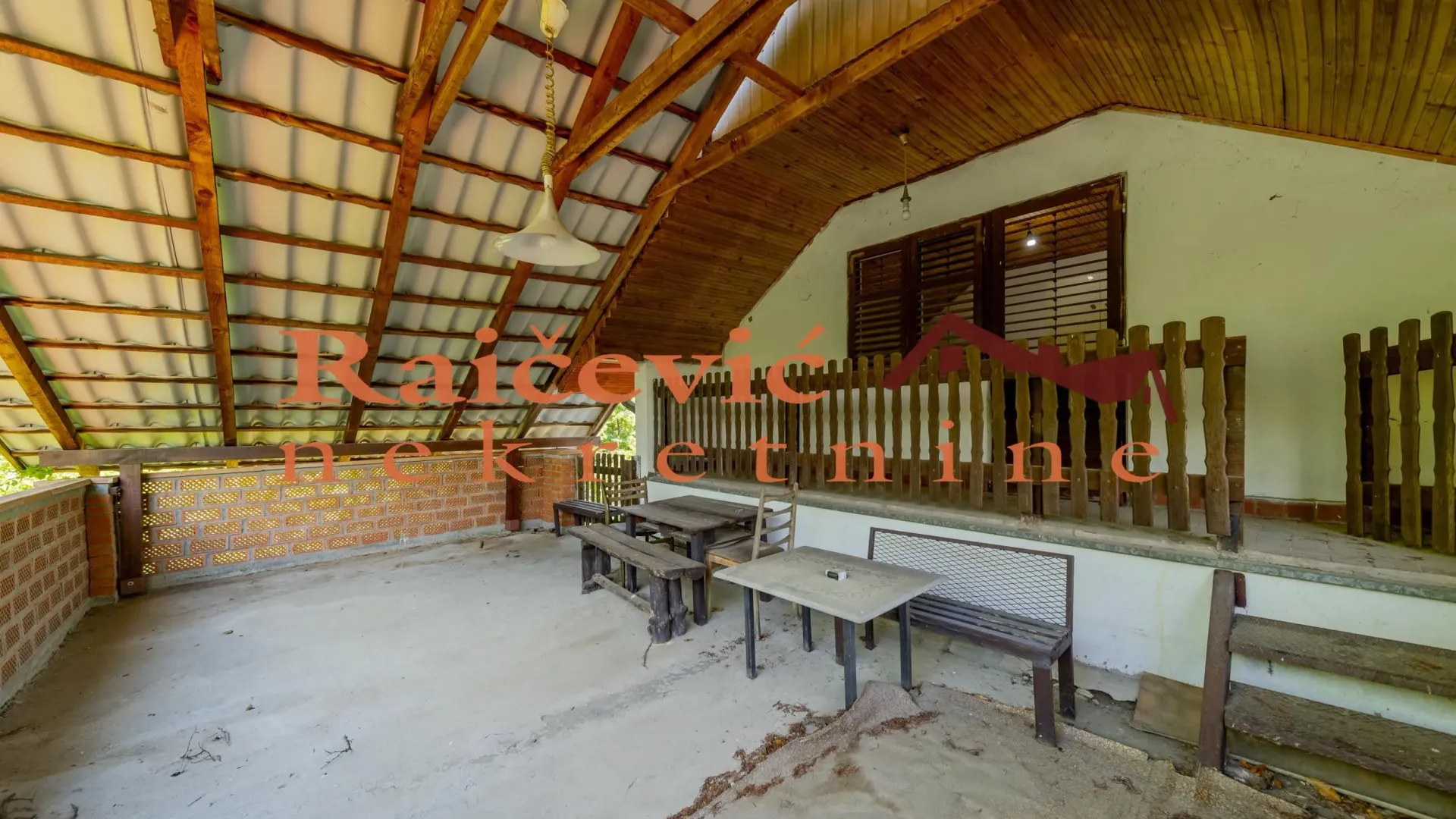 Prodaja, kuća, 196m², Arnajevo, Barajevo