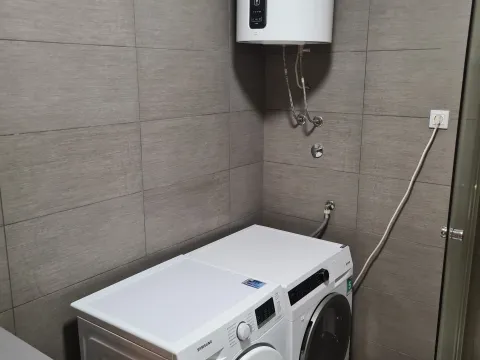 Rent, three bedroom apartment, 82m², Vračar Sve Podlokacije, Beograd - image 10