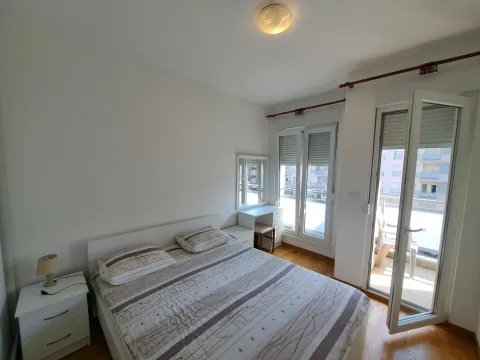 Rent, one bedroom apartment, 45m², City Kvart, Podgorica - image 10