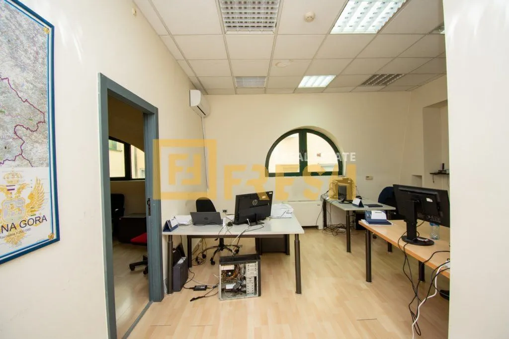 Sale, office space, 533m², Centar, Podgorica