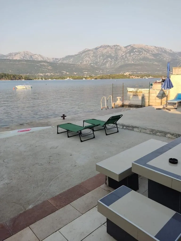 Sale, house, 387m², Đuraševići, Tivat