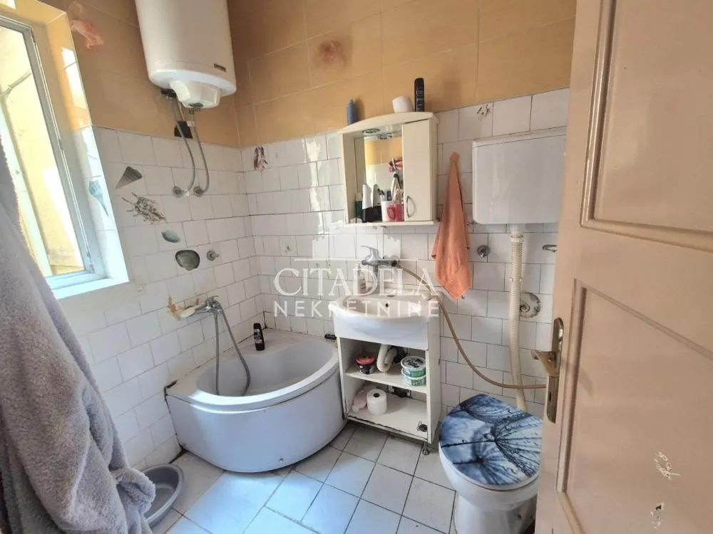 Prodaja, dvosoban stan, 54m², Crveni Krst, Beograd