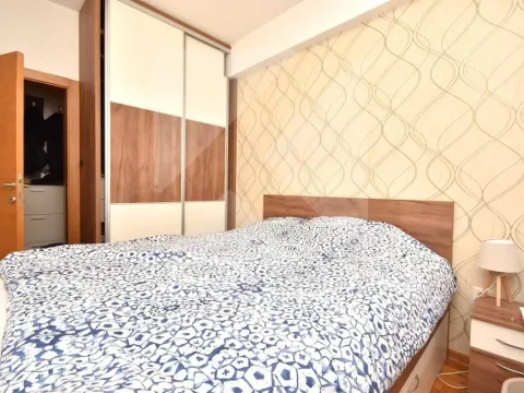 Izdavanje, dvosoban stan, 56m², Blok 6, Podgorica - image 5