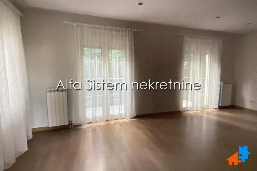 Rent, house, 320m², Savski Venac, Beograd