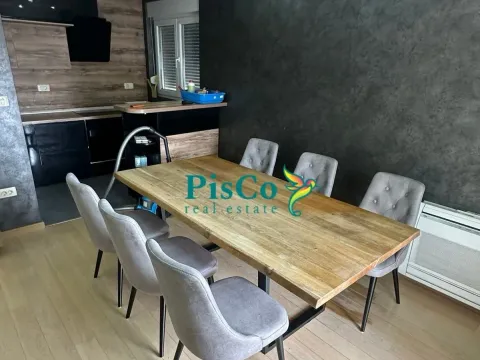 Izdavanje, trosoban stan, 100m², City Kvart, Podgorica - image 12