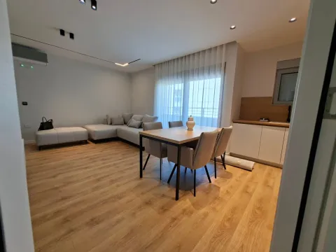 Rent, two bedroom apartment, 120m², Donji Štoj, Ulcinj - image 6