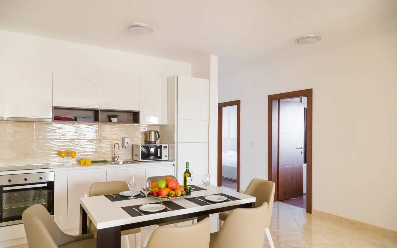 Prodaja, jednosoban stan, 72m², Bečići, Budva