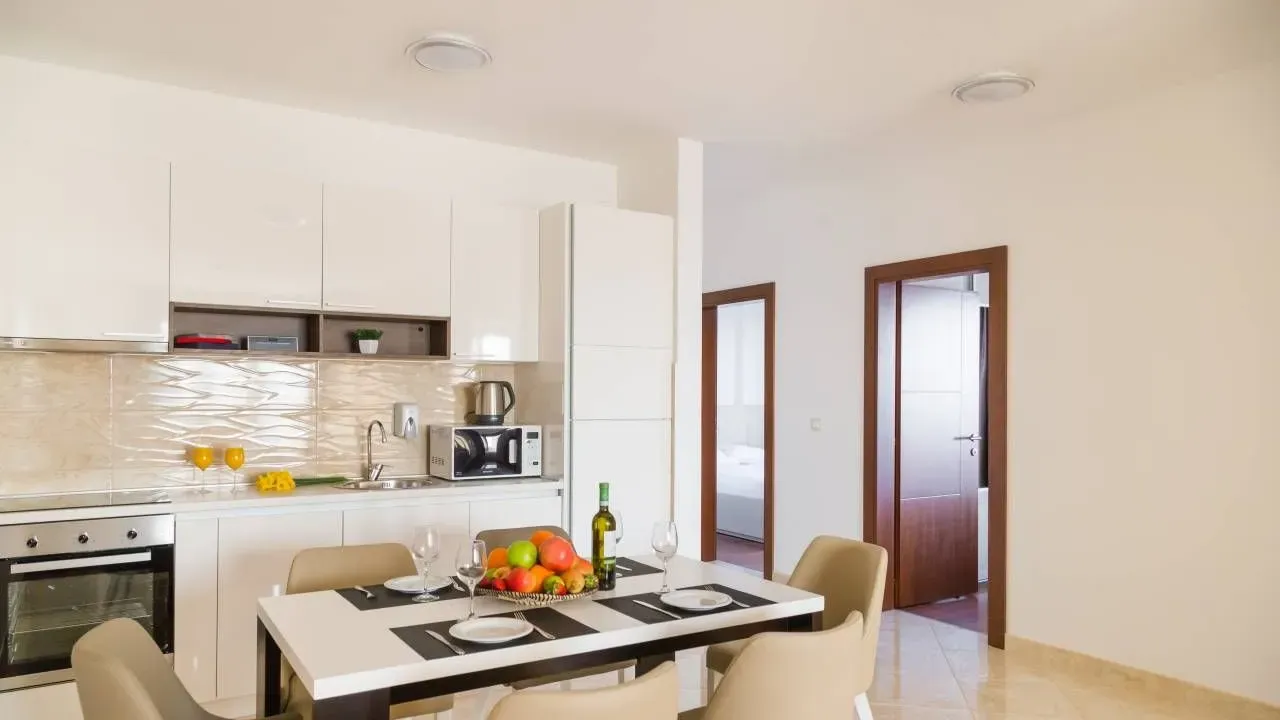 Sale, one bedroom apartment, 73m², Bečići, Budva