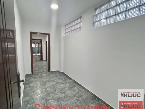Izdavanje, kuća, 227m², Tatarsko brdo, Petrovaradin - image 4