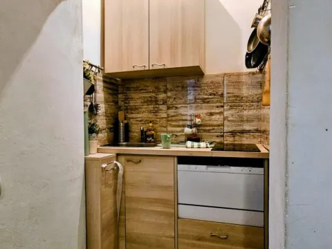 Izdavanje, dvosoban stan, 38m², Obilićev Venac, Beograd - image 12