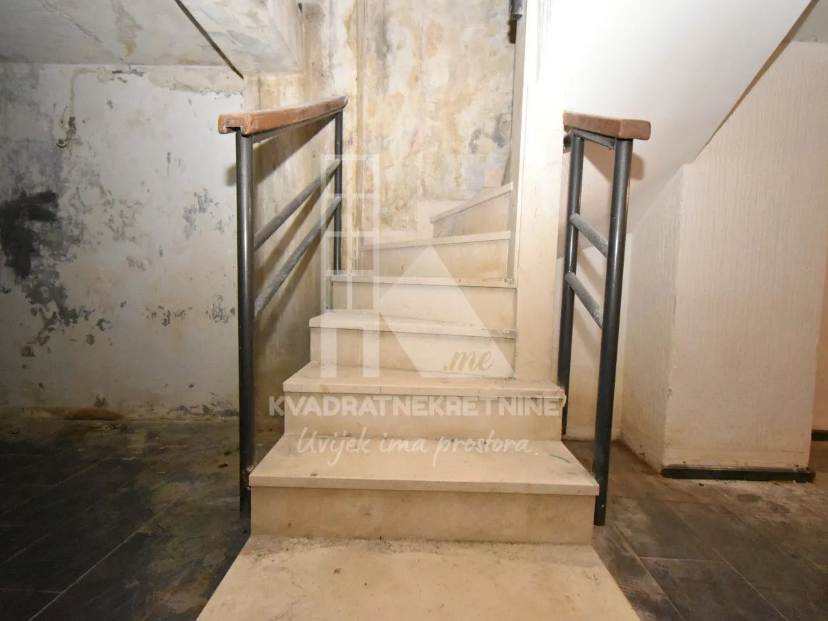 Sale, house, 217m², Centar, Podgorica