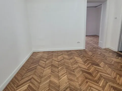 Prodaja, dvosoban stan, 51m², Kalenić Pijaca, Vračar Sve Podlokacije - image 1