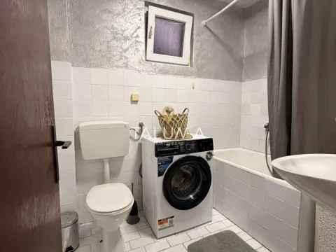 Rent, three bedroom apartment, 85m², Tološi, Podgorica - image 10