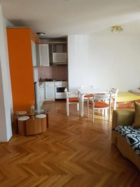 Prodaja, trosoban stan, 108m², Grbavica, Novi Sad Sve Podlokacije