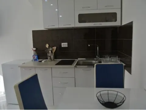 Rent, one bedroom apartment, 34m², Centar, Budva - image 3