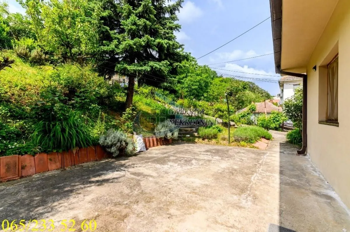 Sale, three bedroom apartment, 67m², Kneževac, Beograd