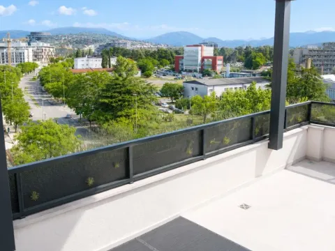 Prodaja, trosoban stan, 149m², Preko Morače, Podgorica - image 15