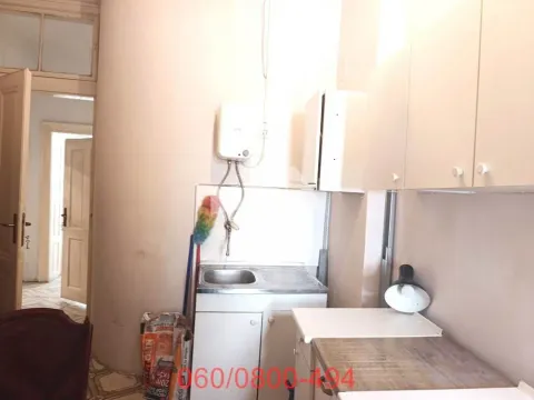 Rent, two bedroom apartment, 80m², Vračar Sve Podlokacije, Beograd - image 11