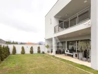 Prodaja, kuća, 250m², Tološi, Podgorica - image 2