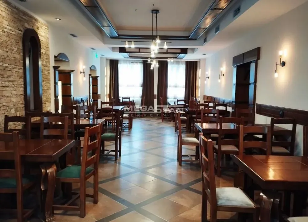 Izdavanje, ugostiteljski objekat, 550m², Čukarica, Beograd