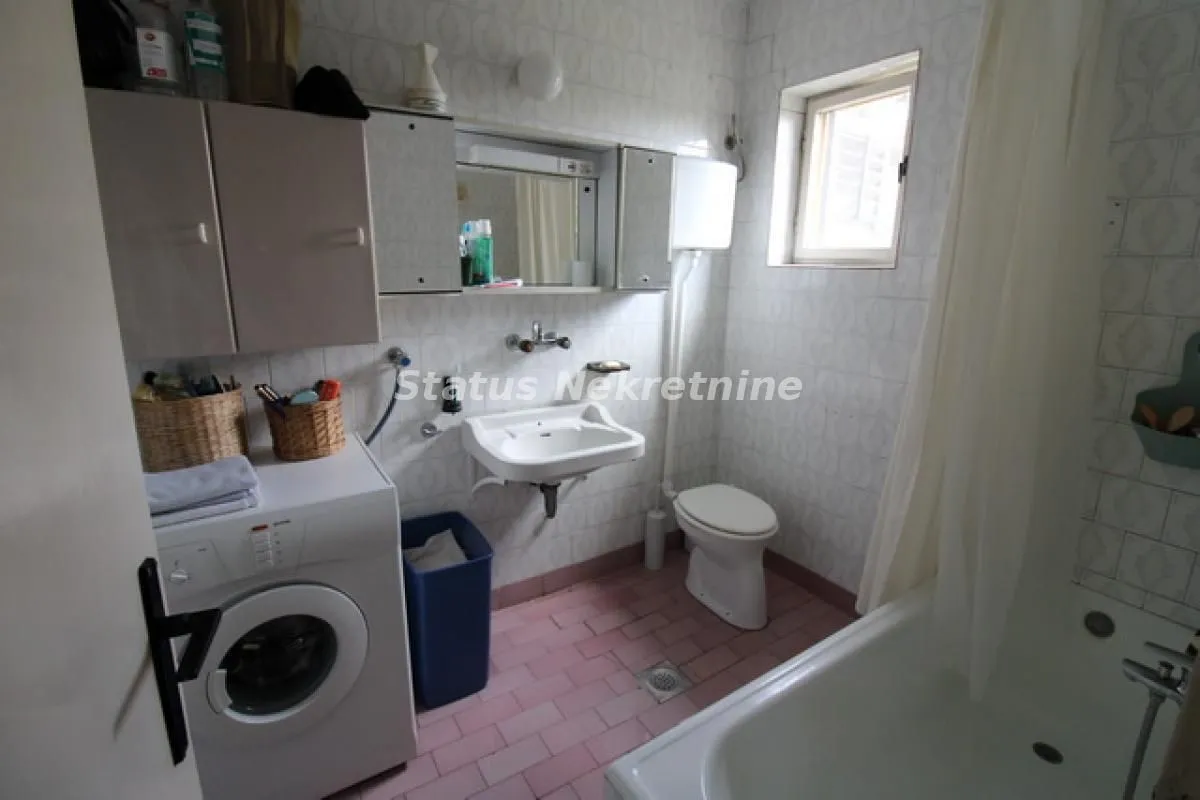 Prodaja, kuća, 134m², Sremska Kamenica, Petrovaradin